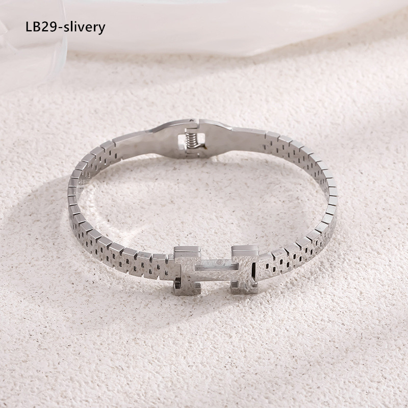 LB29 Bangle