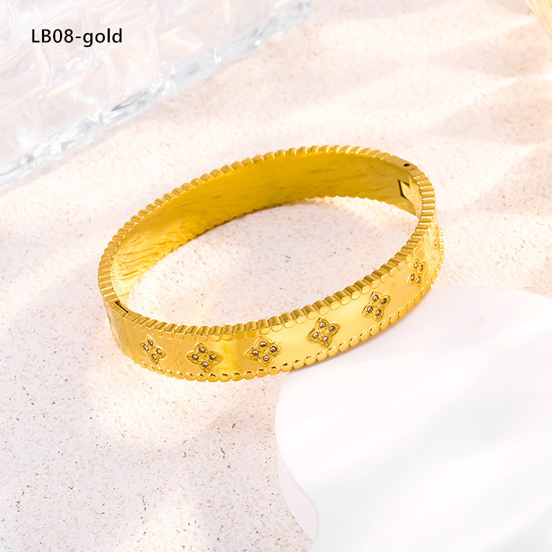 LB08 Bangle