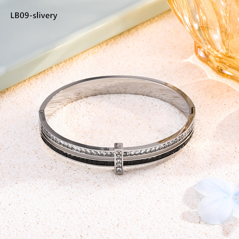 LB09 Bangle