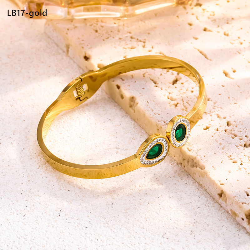 LB17 Bangle