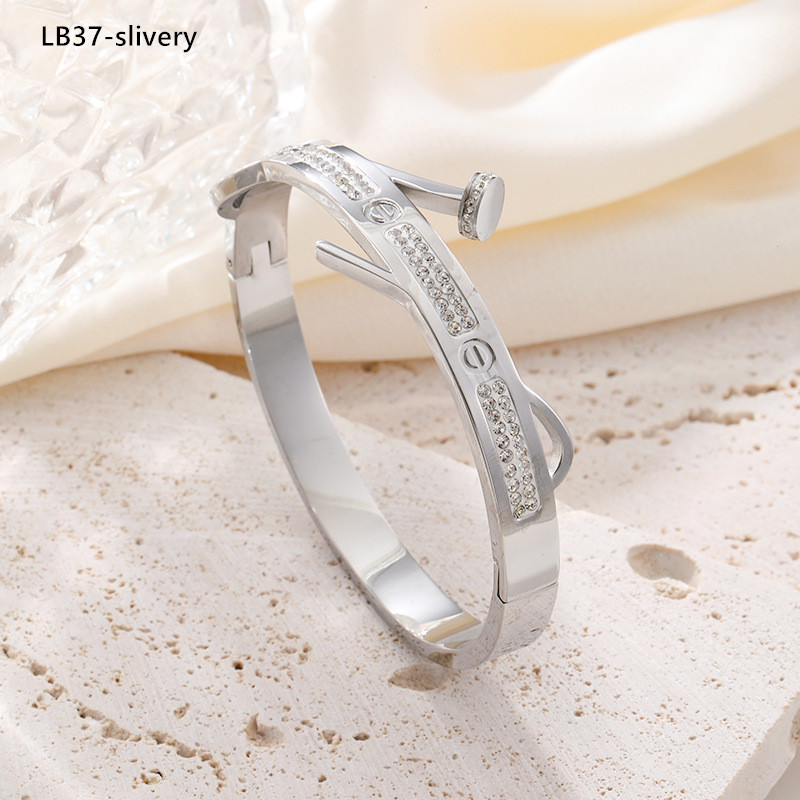 LB37 Bangle