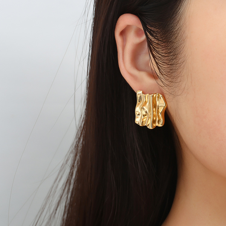 LE41 Earring