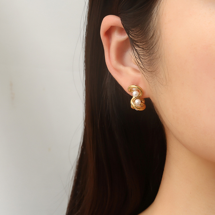 LE45 Earring