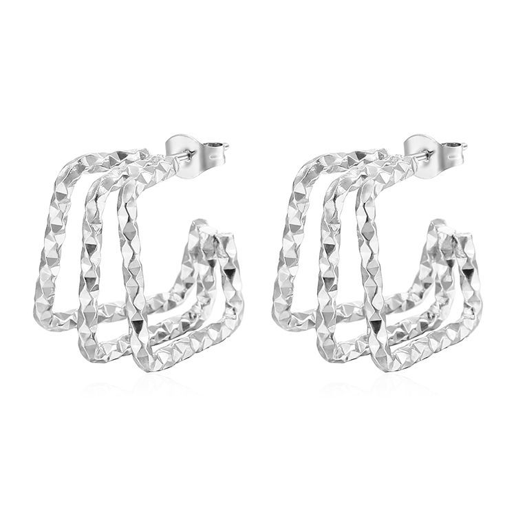 LE63 Earring