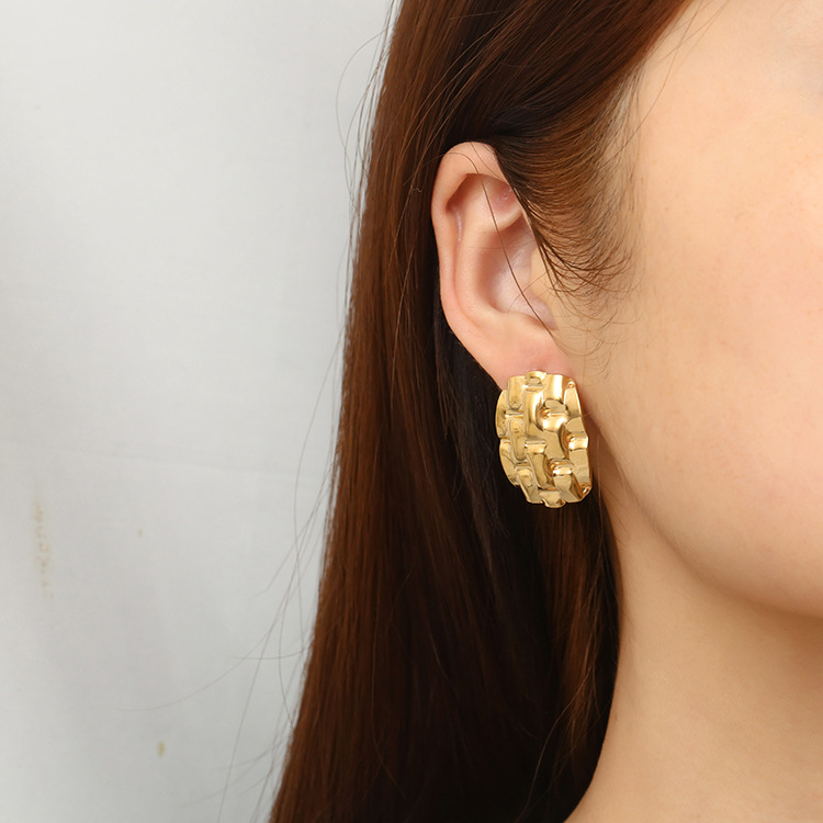 LE77 Earring