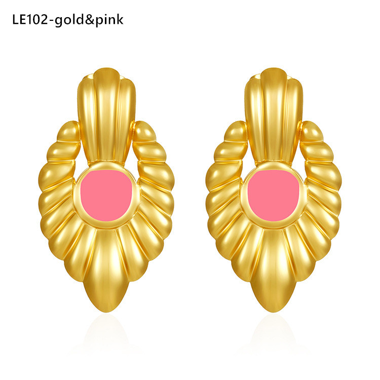 LE102 Earring
