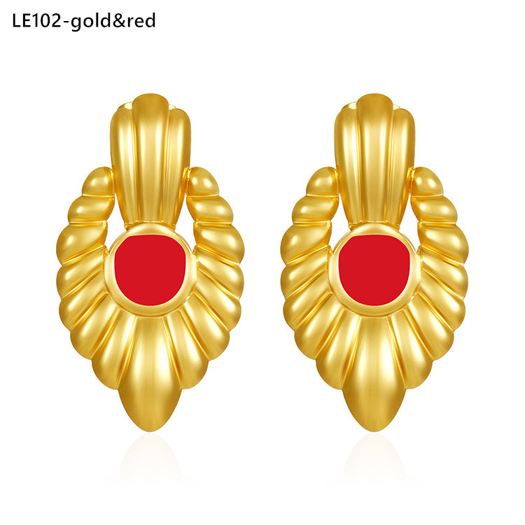 LE102 Earring