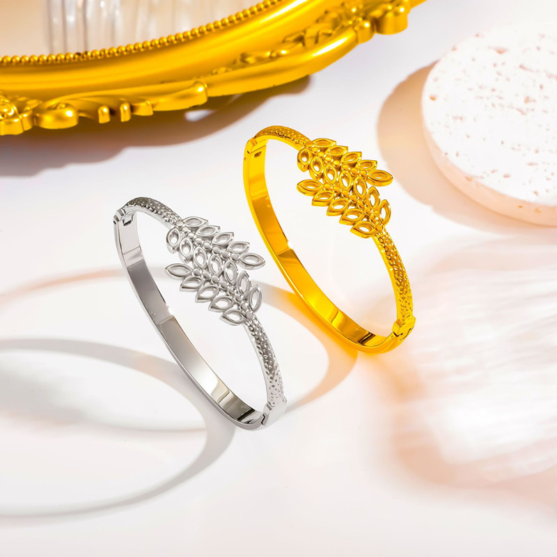 LB107 Bracelet