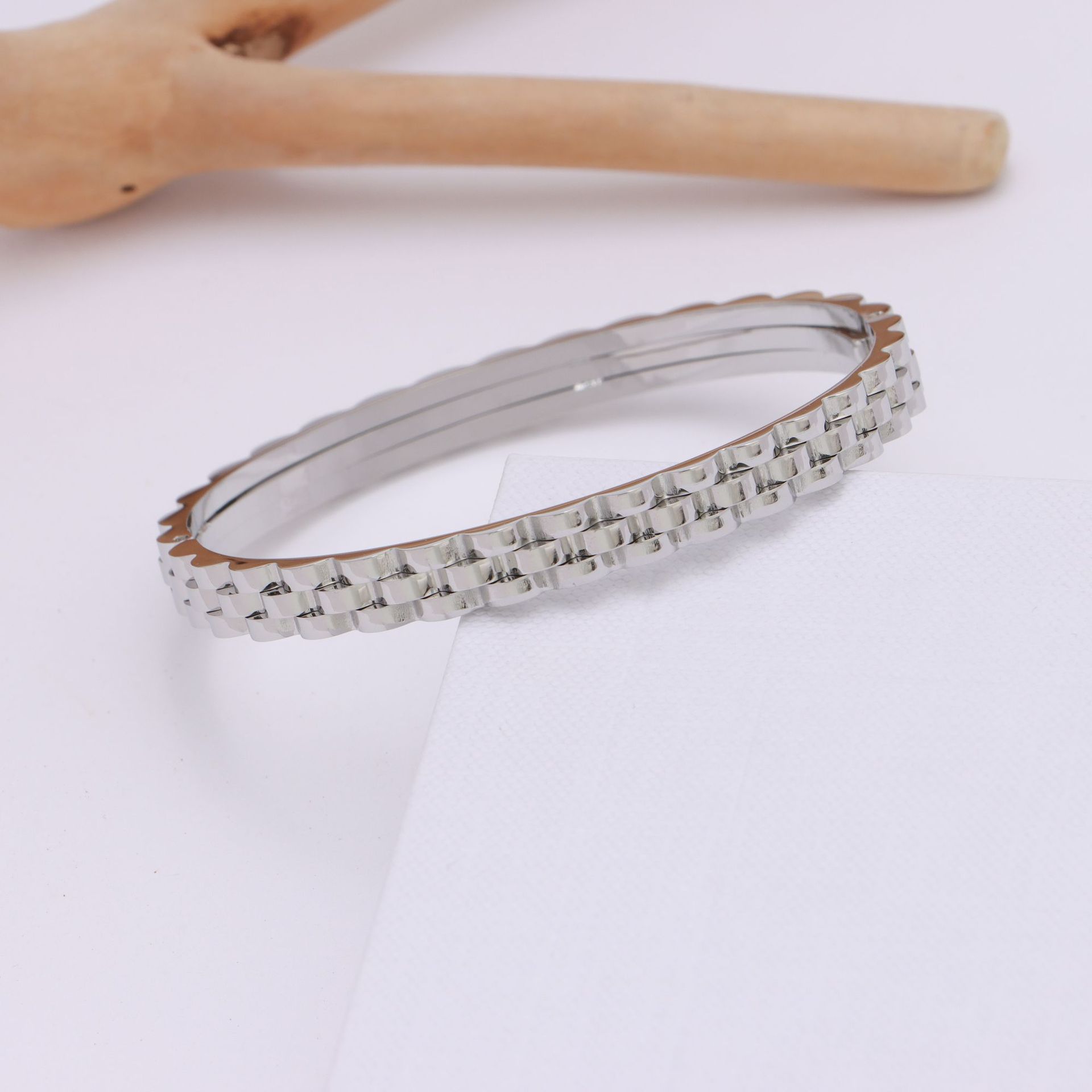 LB101 Bracelet