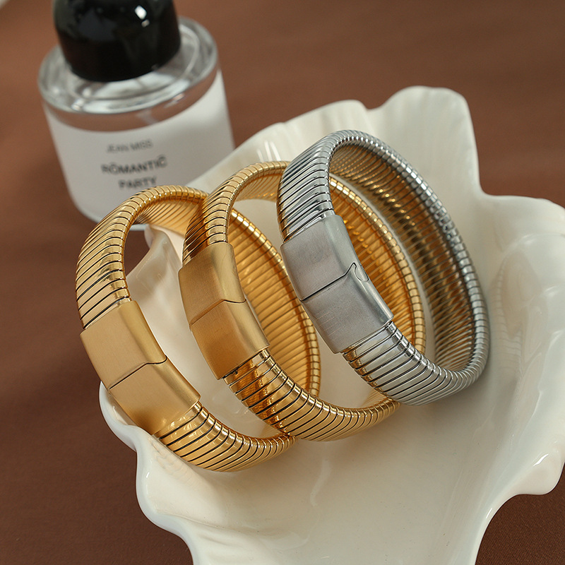 LB308 Bracelet