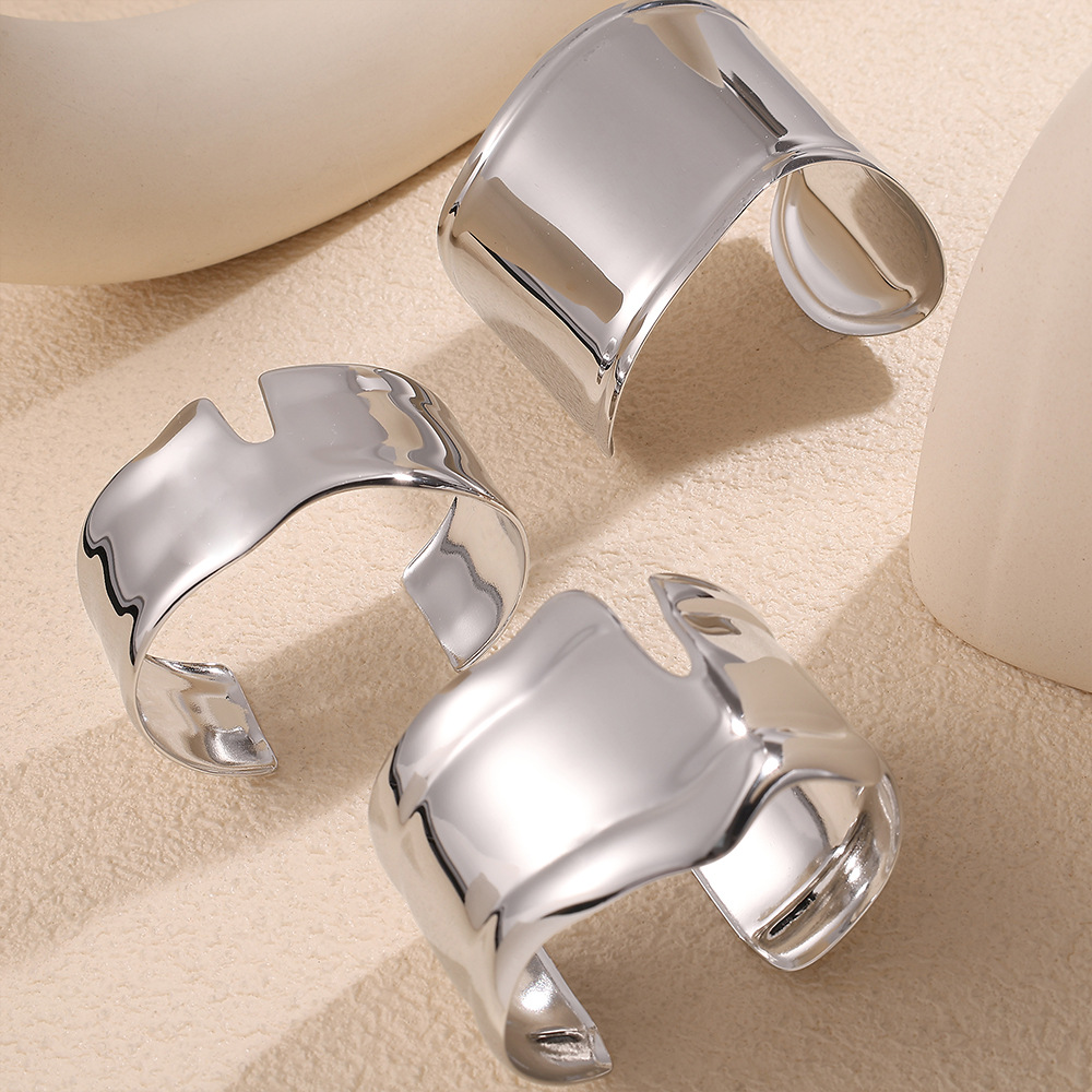 LB324 Bracelet