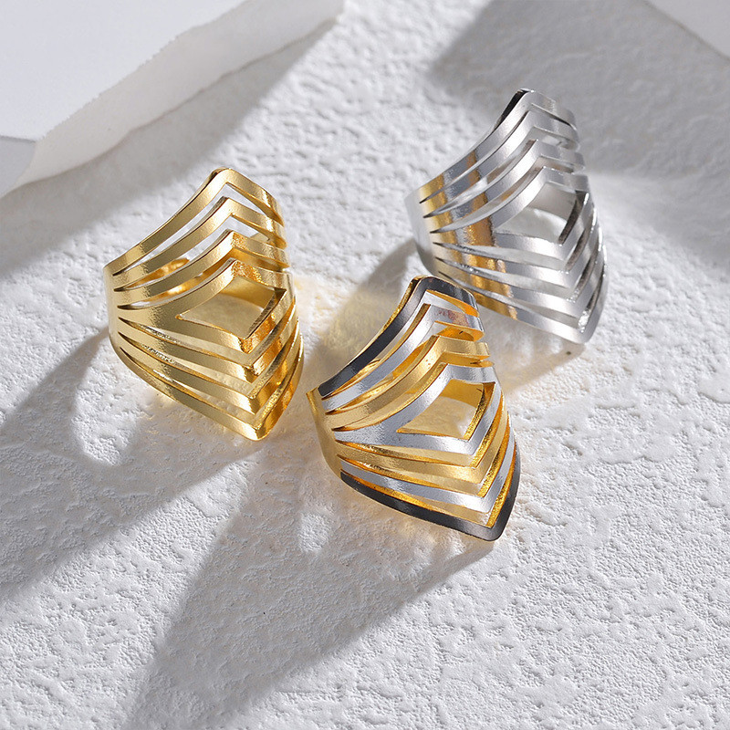 LR0061 Ring