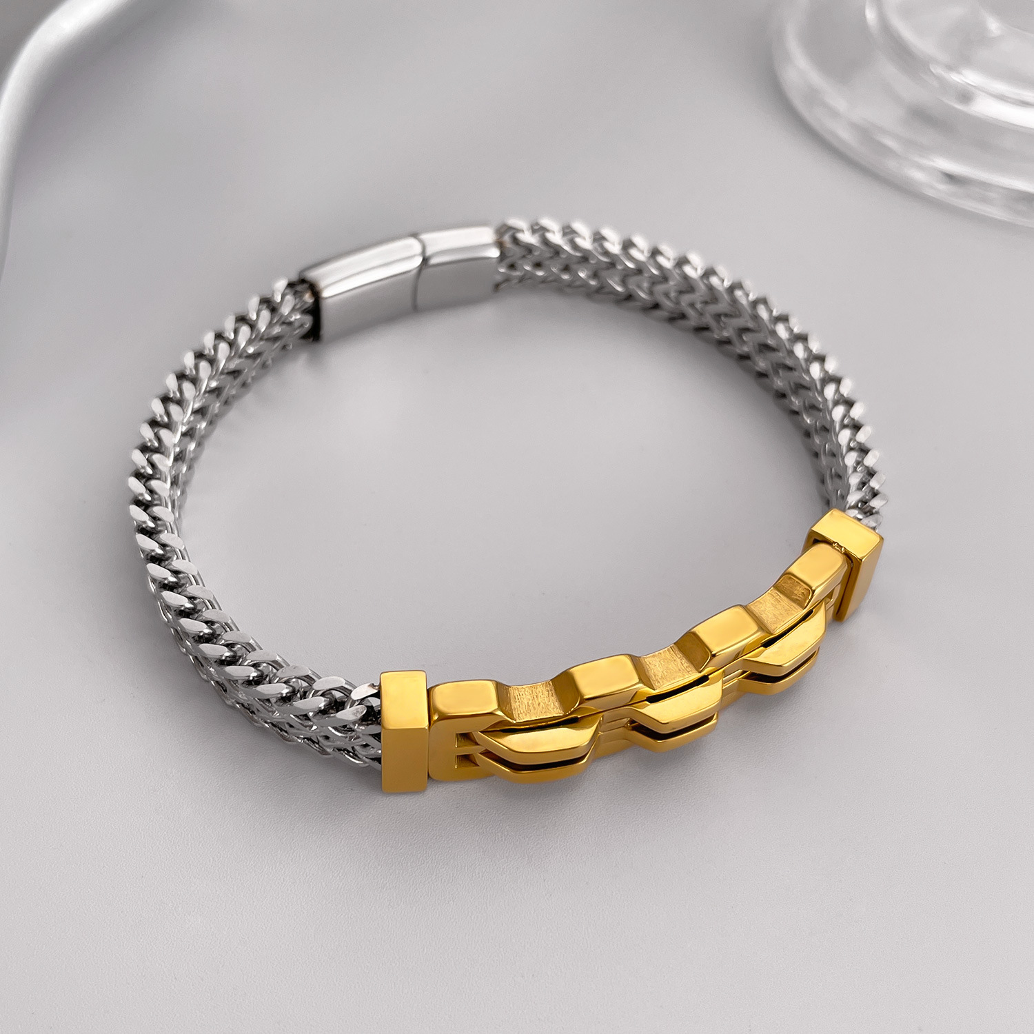 LB0140 Bracelet